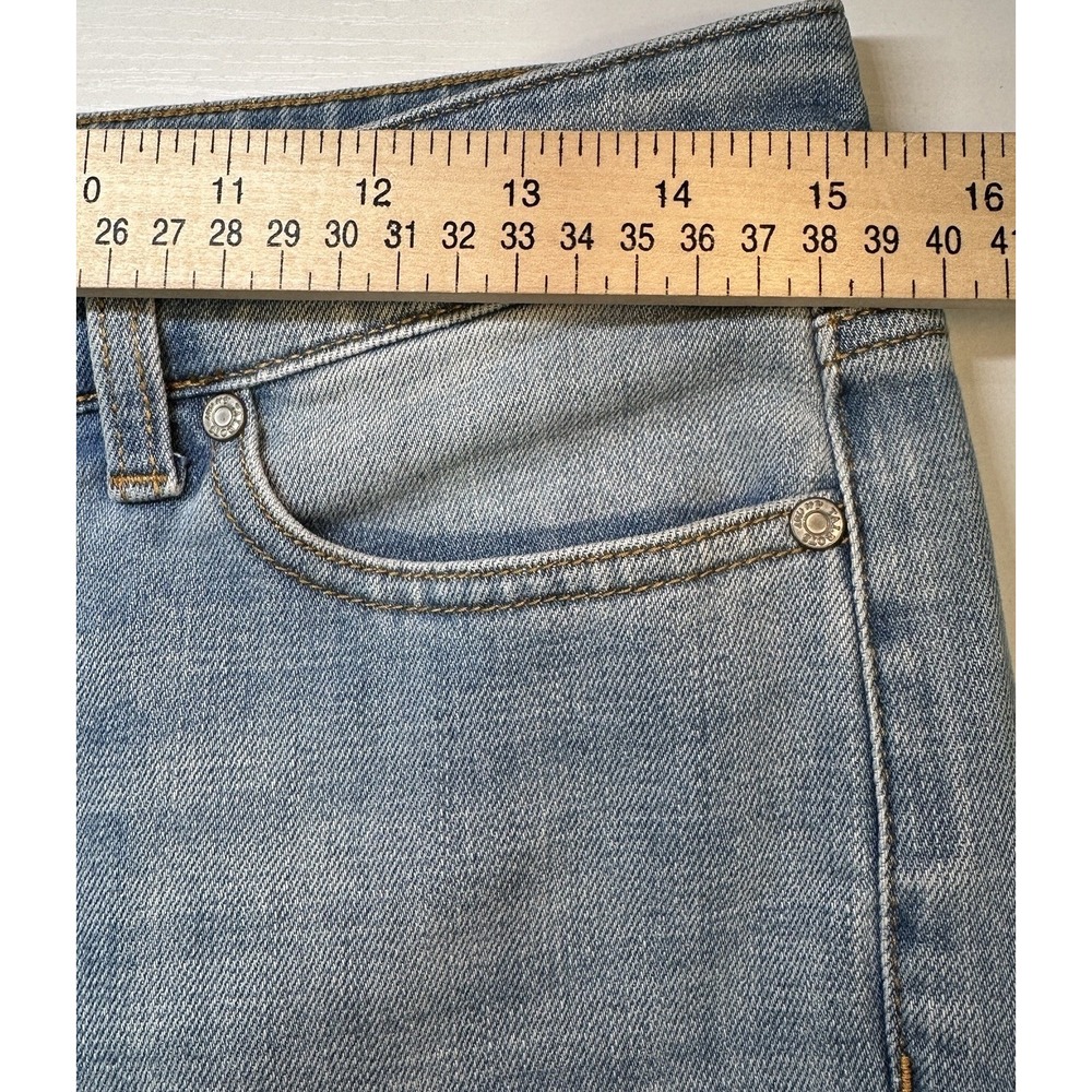 Talbots Flawless Girlfriend Denim Shorts Women's Size 6 Blue Stretch 5 Pockets - Picture 5 of 9